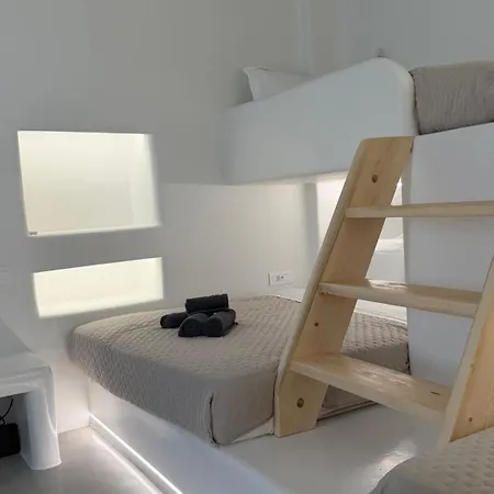 Brand-new In The Heart Of Chora Lägenhet